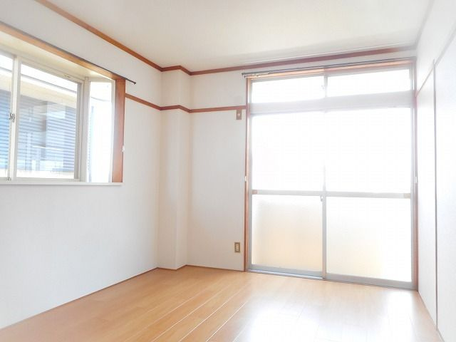 エステート吉津の寝室