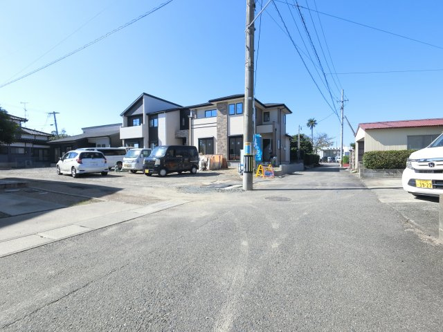 神埼市神埼町鶴１期1号棟の前面道路含む現地写真|前面道路含む現地写真です