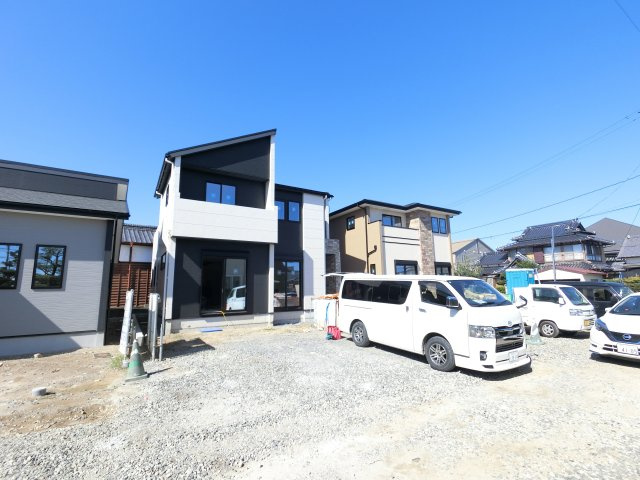 神埼市神埼町鶴１期1号棟の外観|物件の外観です