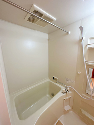 【浴室】 | ラフィーネ Ｂ棟 | バス