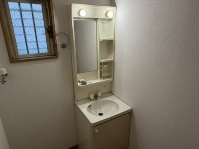 【独立洗面台】 | ファミールコヤマ