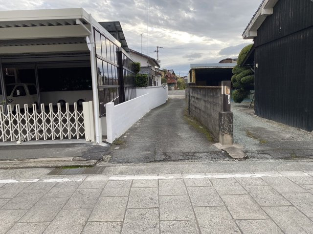 土地　柳川市　沖端119-1の前面道路含む現地写真