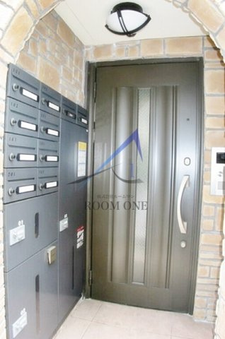 メゾンフラワー荻窪のエントランス|エントランスです。