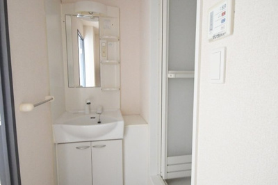 【内装】 | レオネクストＣｏｍｏ池袋３ | 内装は落ち着いています