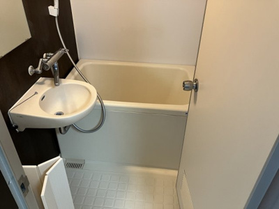 【浴室】 | ユーコート東長崎 | 落ち着いた空間のお風呂です