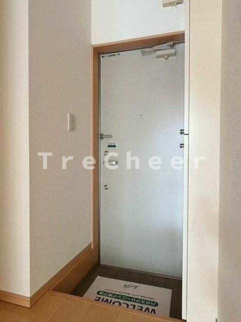 ウィル新江古田の玄関