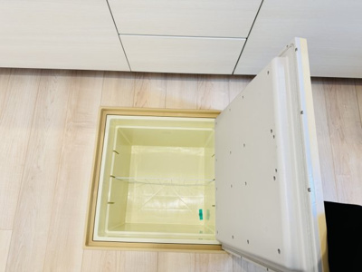 【キッチン】 | 三郷市戸ケ崎３丁目新築戸建【戸ヶ崎小学校：5分】 | キッチン床下収納