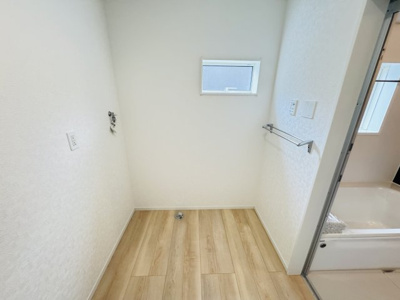 【ランドリースペース】 | 三郷市戸ケ崎３丁目新築戸建【戸ヶ崎小学校：5分】 | 洗濯機置き場