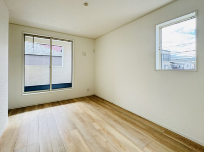 【寝室】 | 三郷市戸ケ崎３丁目新築戸建【戸ヶ崎小学校：5分】 | 6.5帖洋室