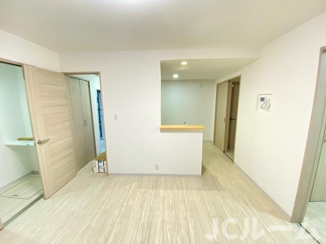 ヒルズソレイユの居間・リビング