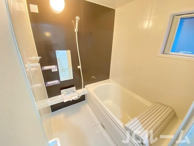 ヒルズソレイユの浴室