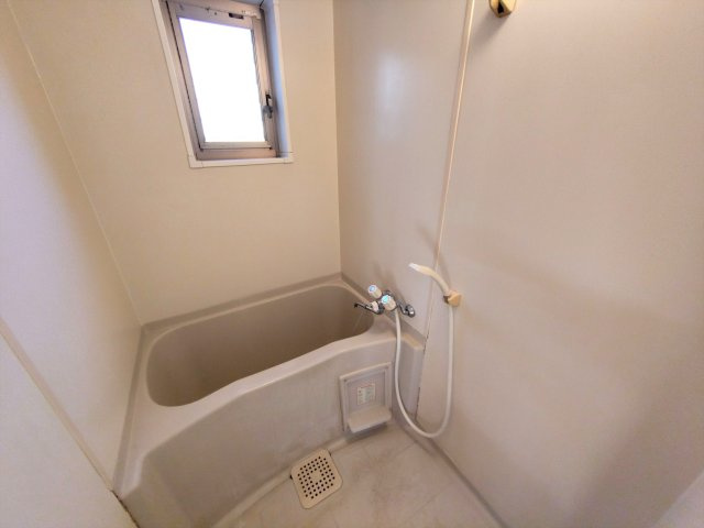 山城コーポＢ号棟の浴室