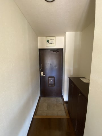 カスティーヨの玄関