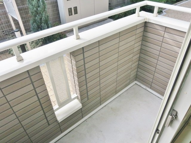 エミナンス南町のバルコニー|※別号室の写真です。