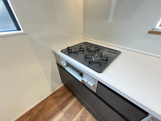 【キッチン】 | 福岡市早良区小田部3丁目4期　1号棟（全1棟）【仲介手数料無料・0円】 | 現地写真。