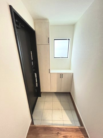 【玄関】 | 福岡市早良区小田部3丁目4期　1号棟（全1棟）【仲介手数料無料・0円】 | 現地写真。