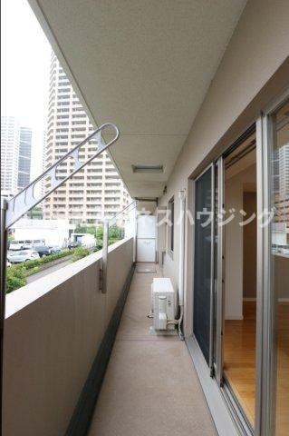 アヴェニール柏の葉のバルコニー