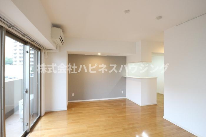 アヴェニール柏の葉の居間・リビング