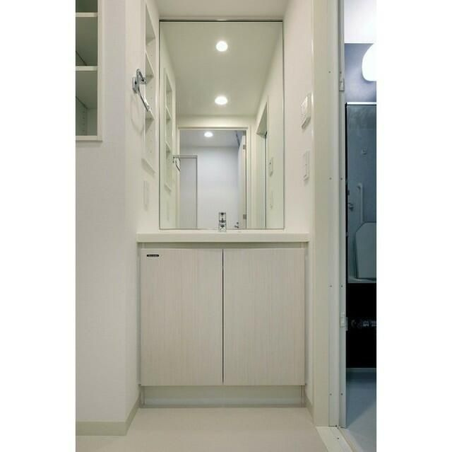 コンフォリア浅草橋の洗面所