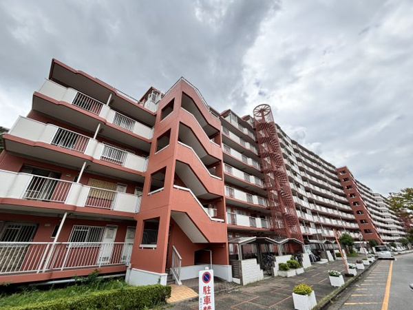 高品ハイツ１号棟の画像