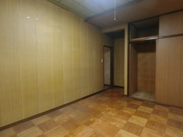 【洋室】 | 南三国ヶ丘町5丁店舗付貸家