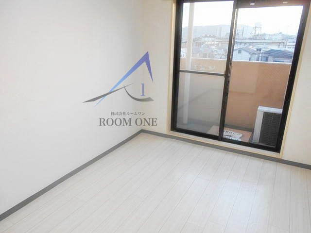 ホーユウコンフォルト新川崎の居間・リビング|洋室のお部屋です。