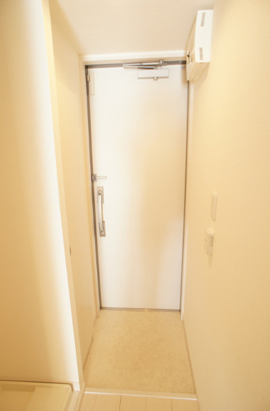 メゾン　ド　コンフォート　宮本Ａの玄関