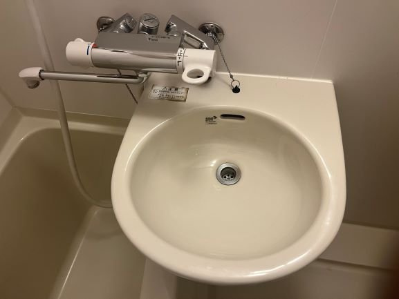 レオパレスＥｍｉｒａｔｅｓ住吉の洗面所|内装も気になるポイント