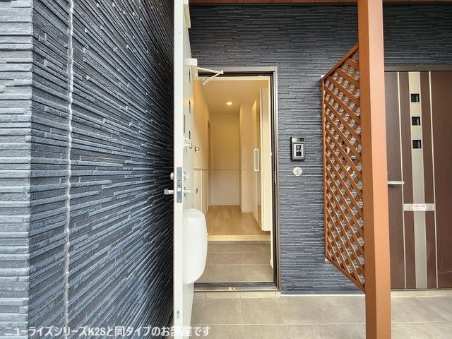 【新築】アーバンコート西青山　北棟の玄関