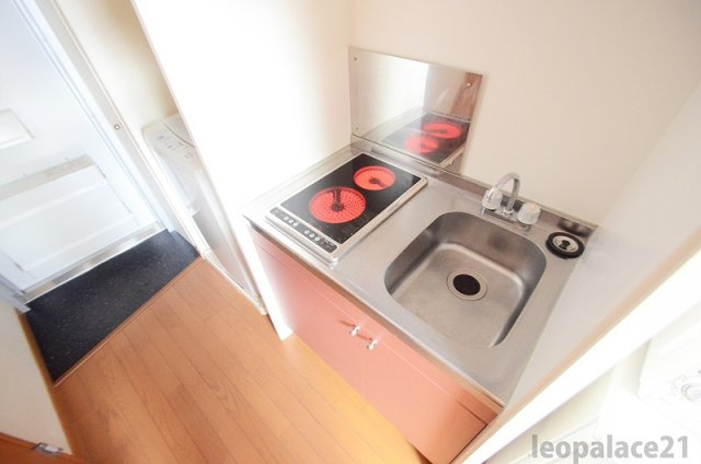 レオパレスＭａｅｄａ２　の玄関|毎日通る玄関はこちらです