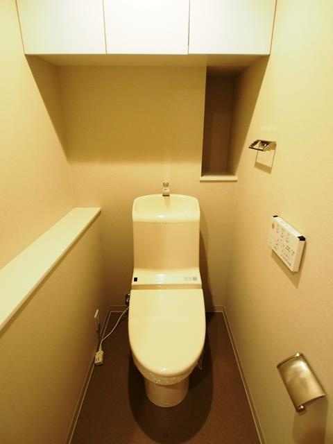 ジオ芦屋楠町のトイレ|コンパクトで使いやすいトイレです