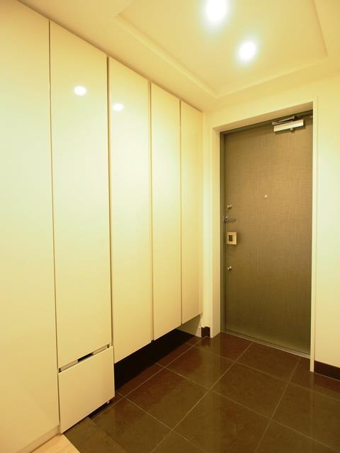 ジオ芦屋楠町の玄関|毎日通る玄関はこちらです