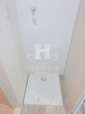 【内装】 | ポルテフォルトゥーナ蕨 | 室内洗濯機置き場
