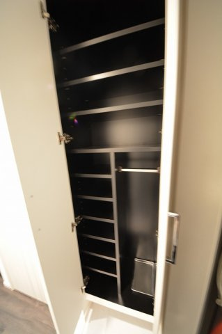 スワンズシティ堺筋本町の収納|スワンズシティ堺筋本町　シューズボックス