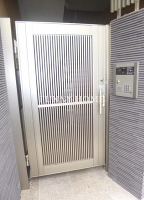 【エントランス】 | 五本木アパートメンツ