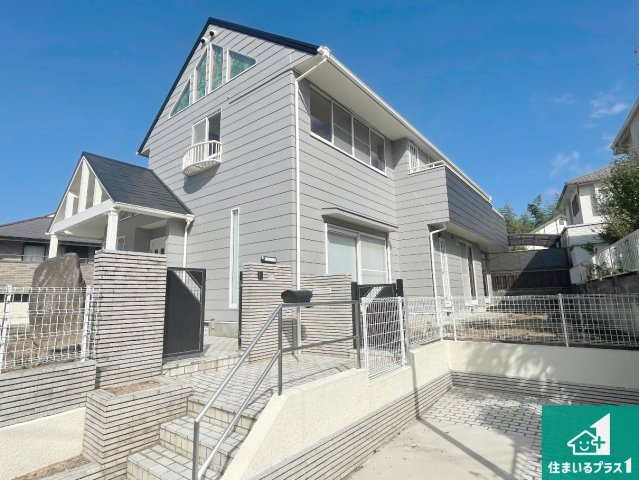 神戸市西区桜が丘　中古一戸建ての外観|周辺は落ち着いた街並みの住宅地！子育てがしやすい住環境です！気になることがありましたら、お気軽にお問い合わせください！