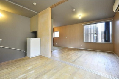 【居間・リビング】 | グランエッグス中野方南町 | 明るい洋室！