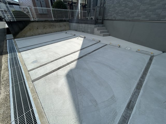 セキスイメゾン西明石Ⅰの駐車場