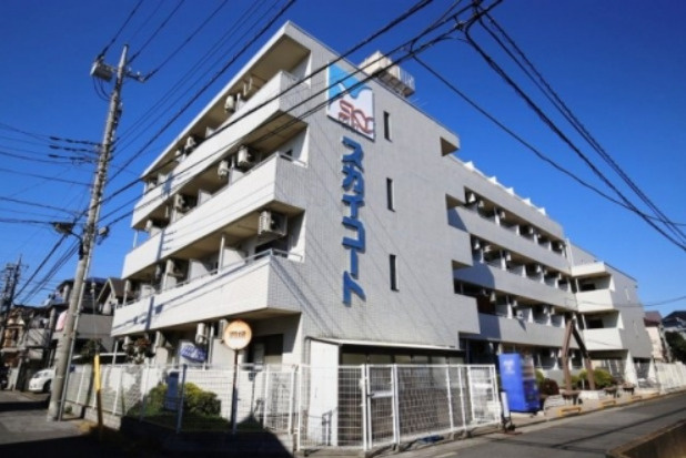 スカイコート草加の外観