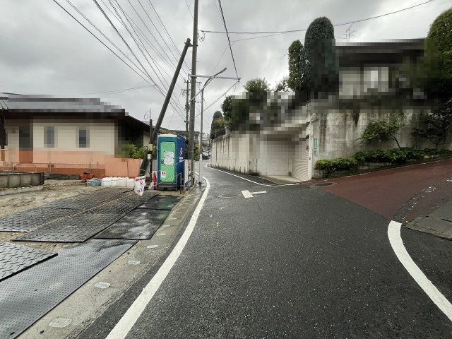 【その他】 | 福岡市南区柏原1丁目　1号棟（全1棟）【仲介手数料無料・0円】 | 現地写真。前面道路です。