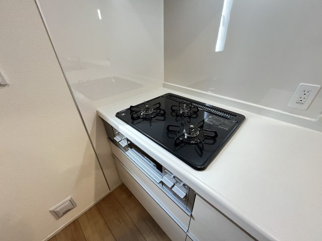 【キッチン】 | 福岡市南区柏原1丁目　1号棟（全1棟）【仲介手数料無料・0円】 | 現地写真。