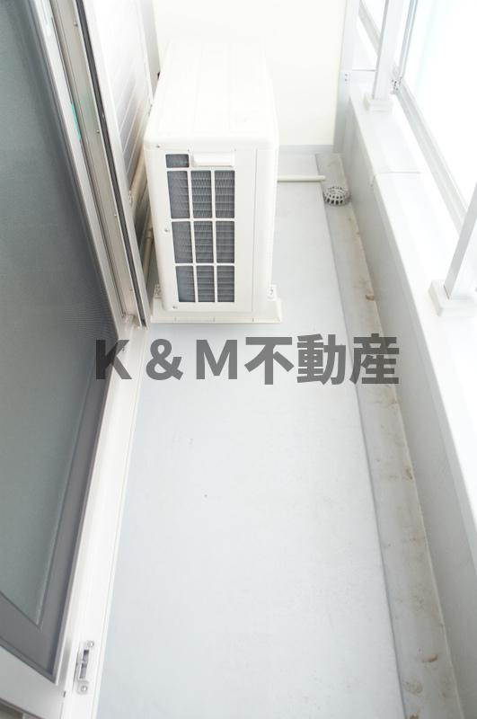 リブリ・幸谷のバルコニー|暖かな日差しのふりそそぐバルコニー