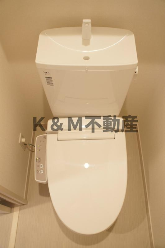 リブリ・幸谷のトイレ|落ち着いた色調のトイレです