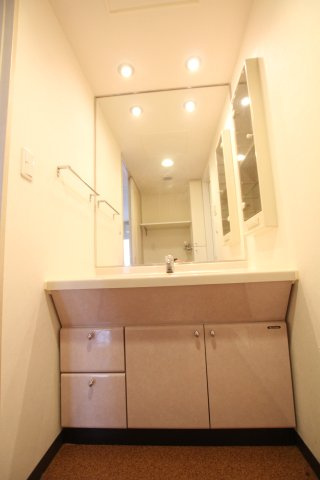 【洗面所】