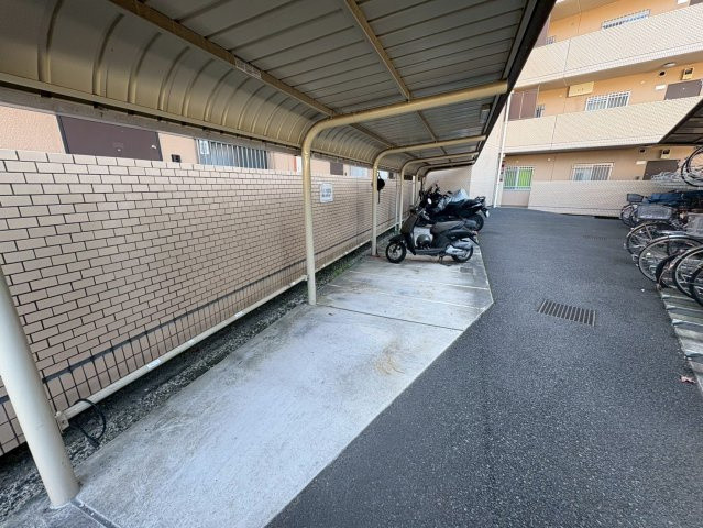 多摩市馬引沢２丁目の賃貸マンションのその他