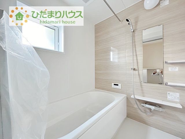 【浴室】 | 牛久市さくら台1丁目4期　新築戸建　2号棟 | 今日も１日お疲れでした。広いお風呂で疲れを癒してください、、、♡