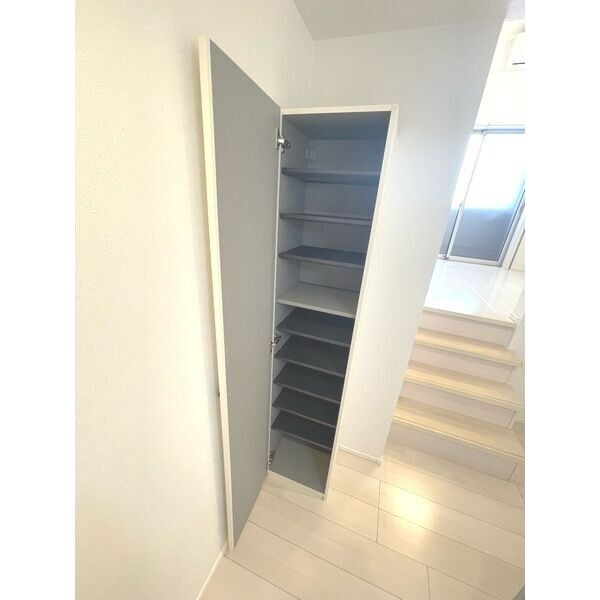 ラファン熱田　名古屋市賃貸　仲介手数料無料の玄関