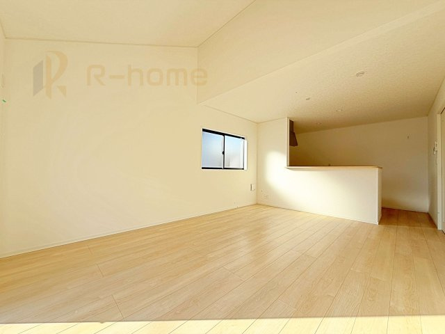 筑西市井上第1　新築戸建て　1号棟の居間・リビング|広くて明るいＬＤＫ♪ ゆったりくつろげるリビングスペースで、ご家族皆様の笑顔が溢れます。
