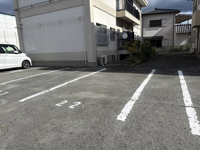 ＳＩＳＡ野里の駐車場