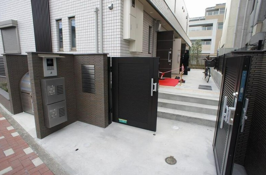 ポラリス中村橋のエントランス